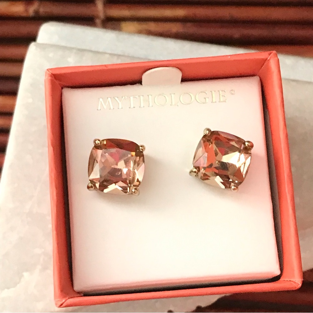 Mythologie Pierced Stud Earrings in Box